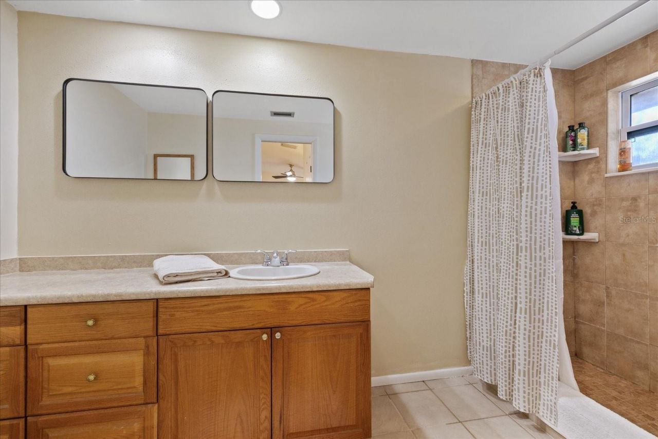 5653 Lima Drive , Holiday, FL 34690 Photo