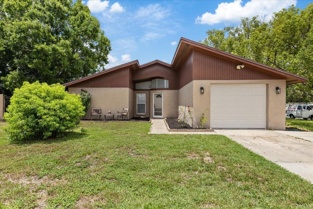 5653 Lima Drive , Holiday, FL 34690 Photo