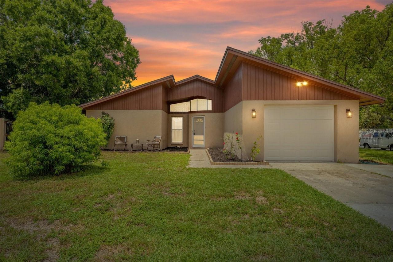 5653 Lima Drive , Holiday, FL 34690 Photo