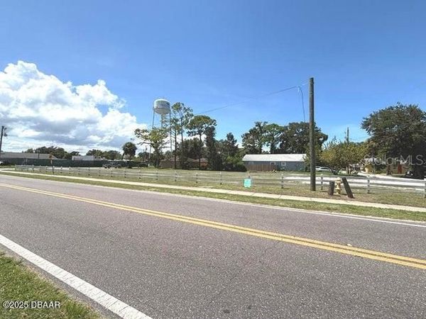 510 LPGA BOULEVARD , DAYTONA BEACH, FL 32117