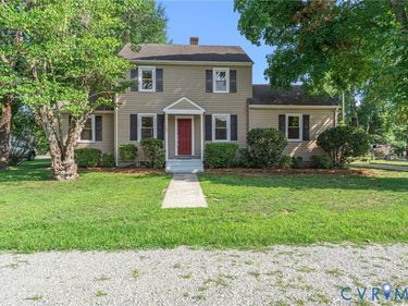 702 Daingerfield Street, Tappahannock, VA 22560