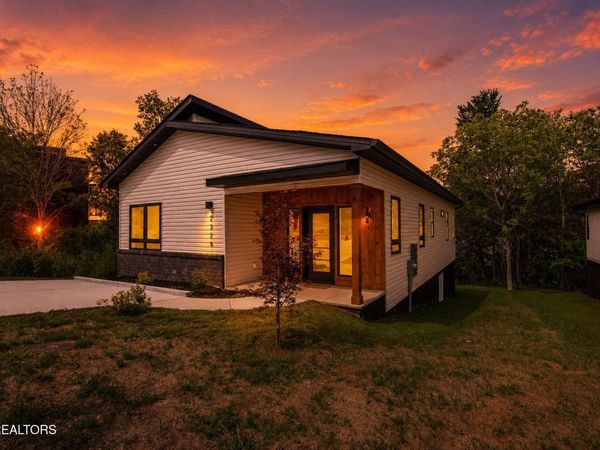 2325 Rock Gardens Drive, Sevierville, TN 37876
