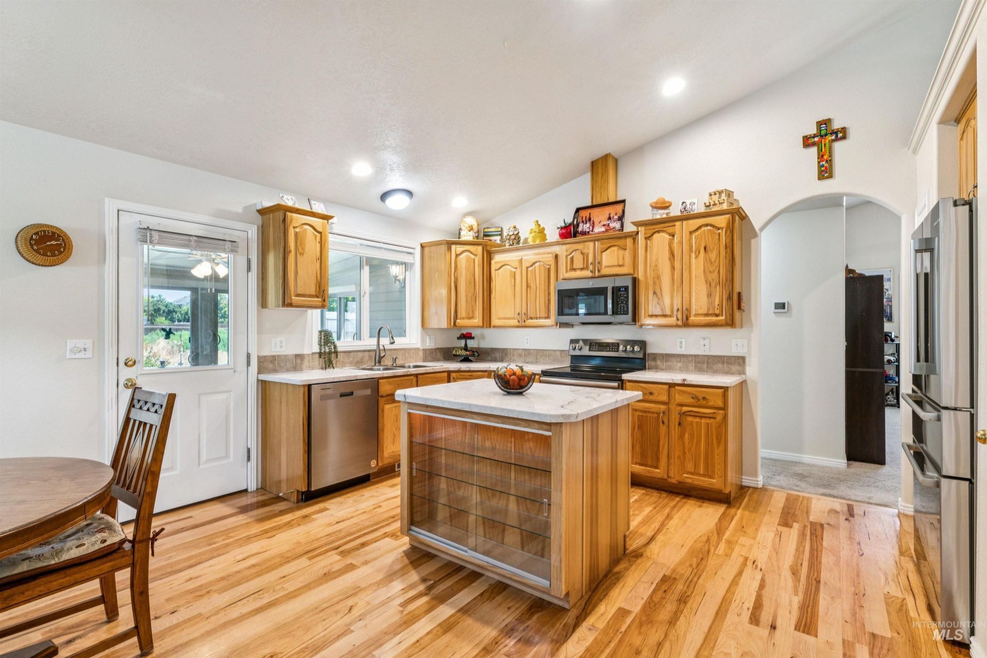 210 S Lancaster Dr, Nampa, ID 83686 Main Photo