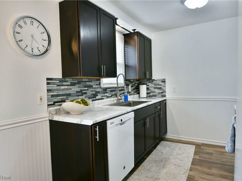 1239 Churchill Road, Lyndhurst, OH 44124 Photo 13
