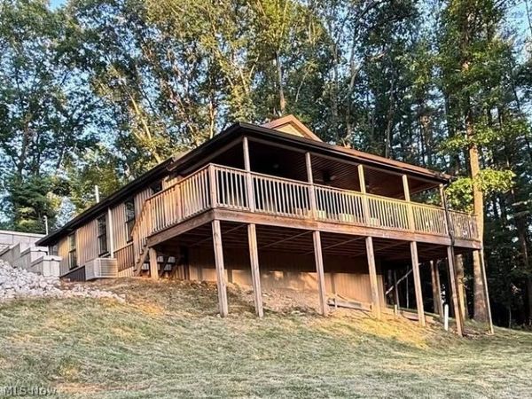 7925 Lakeview Drive SW, Carrollton, OH 44615
