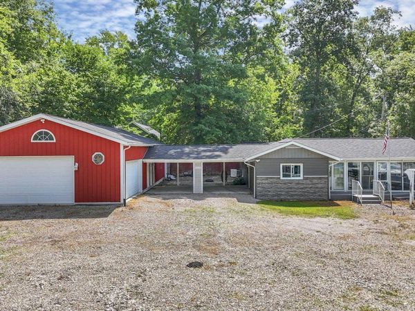 13426 Cedar Road NE, Thornville, OH 43076