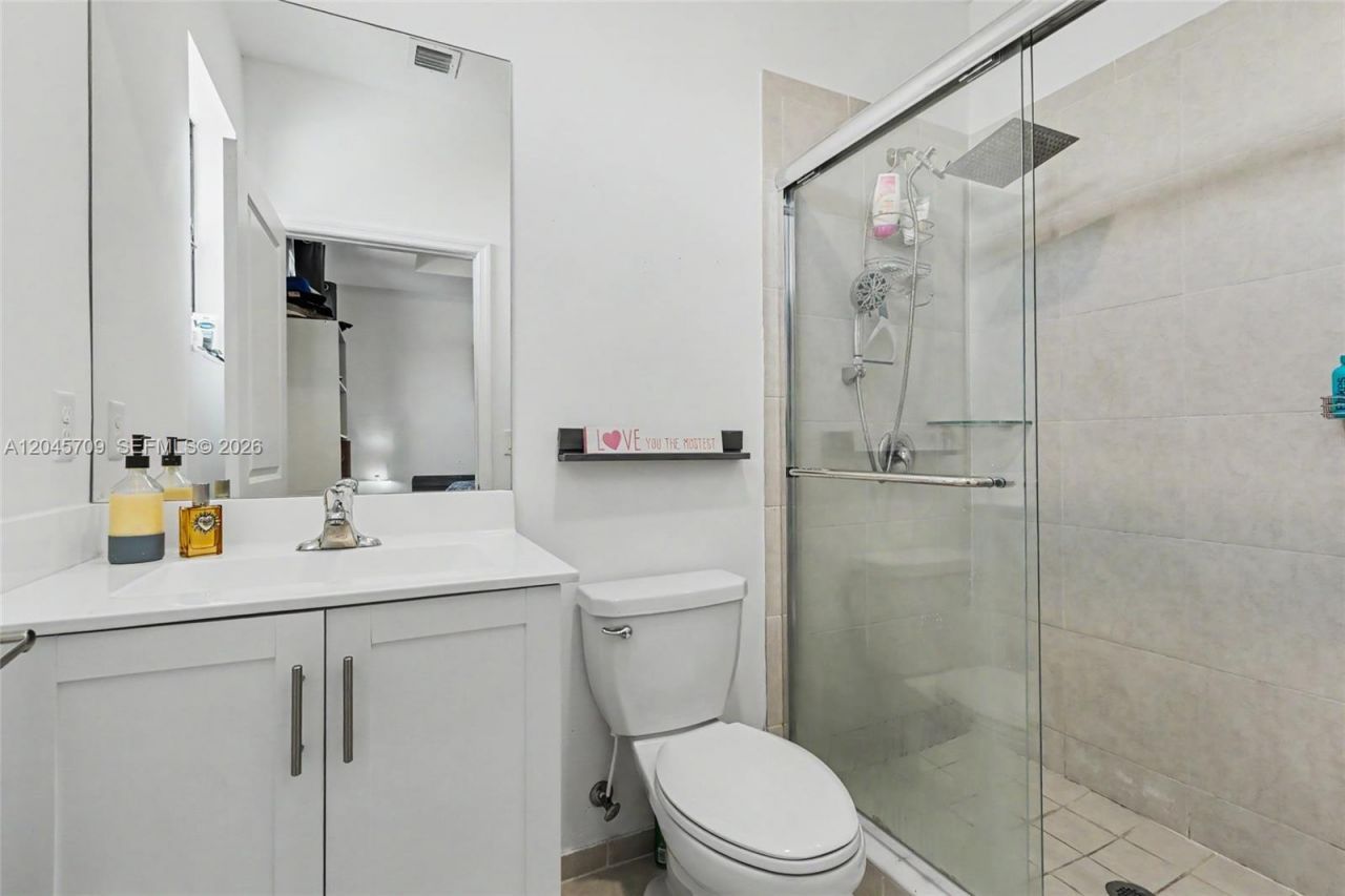 18102 SW 148th Rd , Miami, FL 33187 Photo
