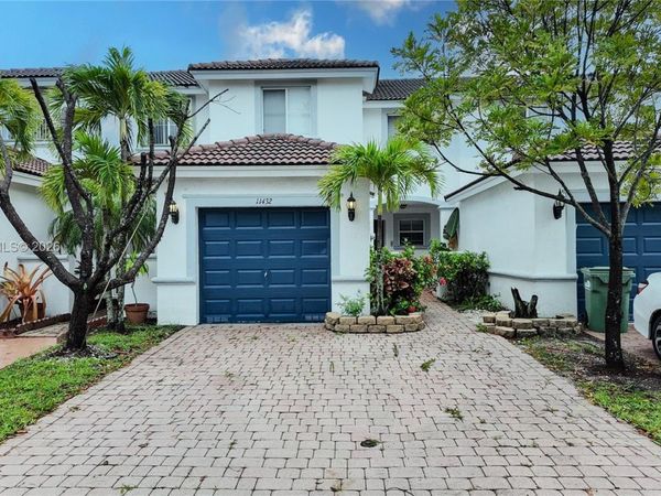 11432 NW 48th Ter, Doral, FL 33178