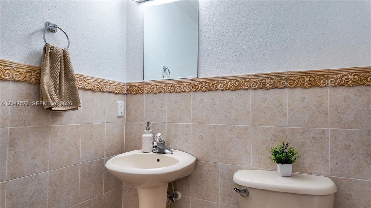 11432 NW 48th Ter, Doral, FL 33178 Photo