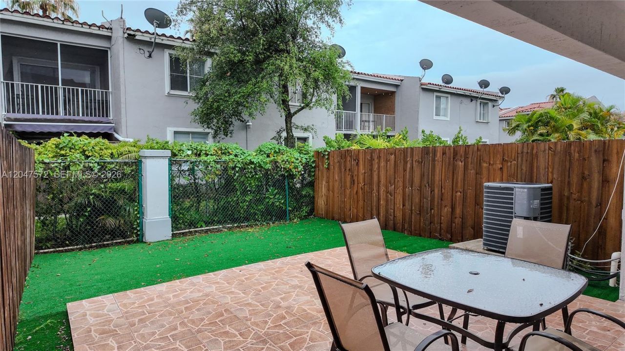 11432 NW 48th Ter, Doral, FL 33178 Photo