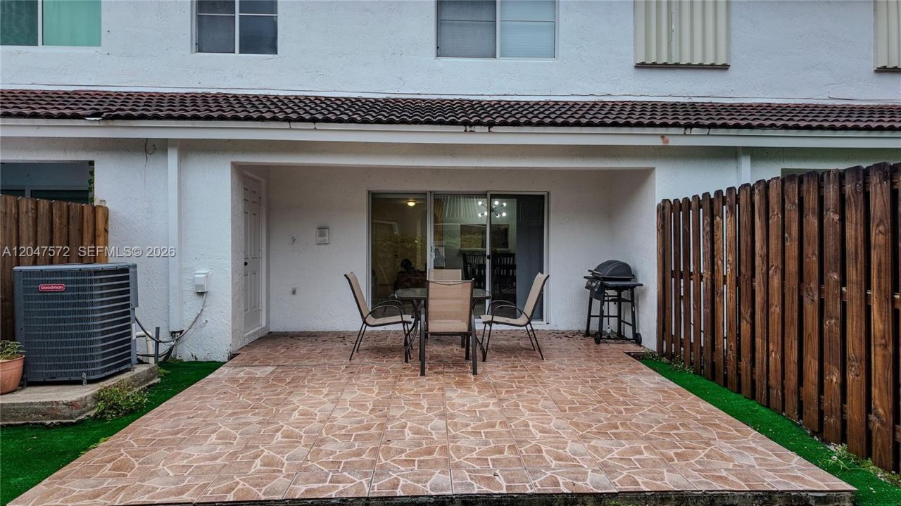 11432 NW 48th Ter, Doral, FL 33178 Photo