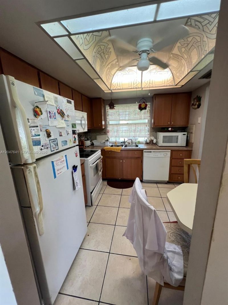 3207 SE 1st Pl , Cape Coral, FL 33904 Photo