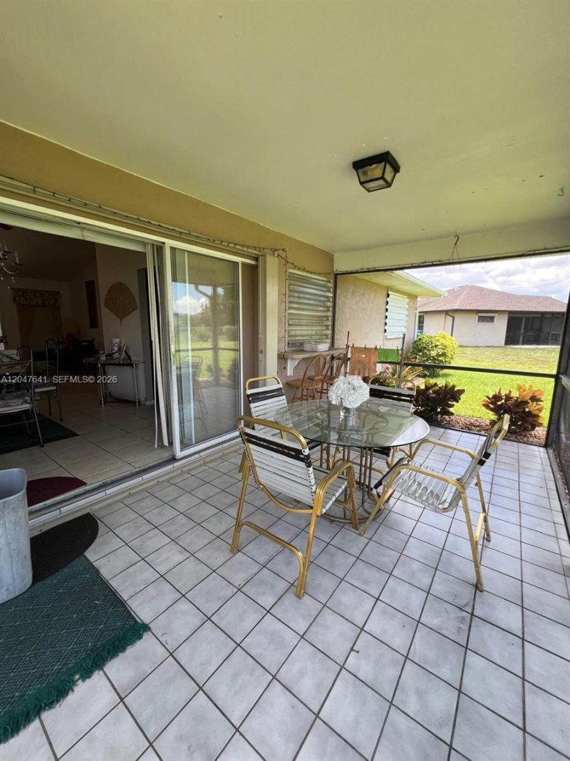 3207 SE 1st Pl , Cape Coral, FL 33904 Photo