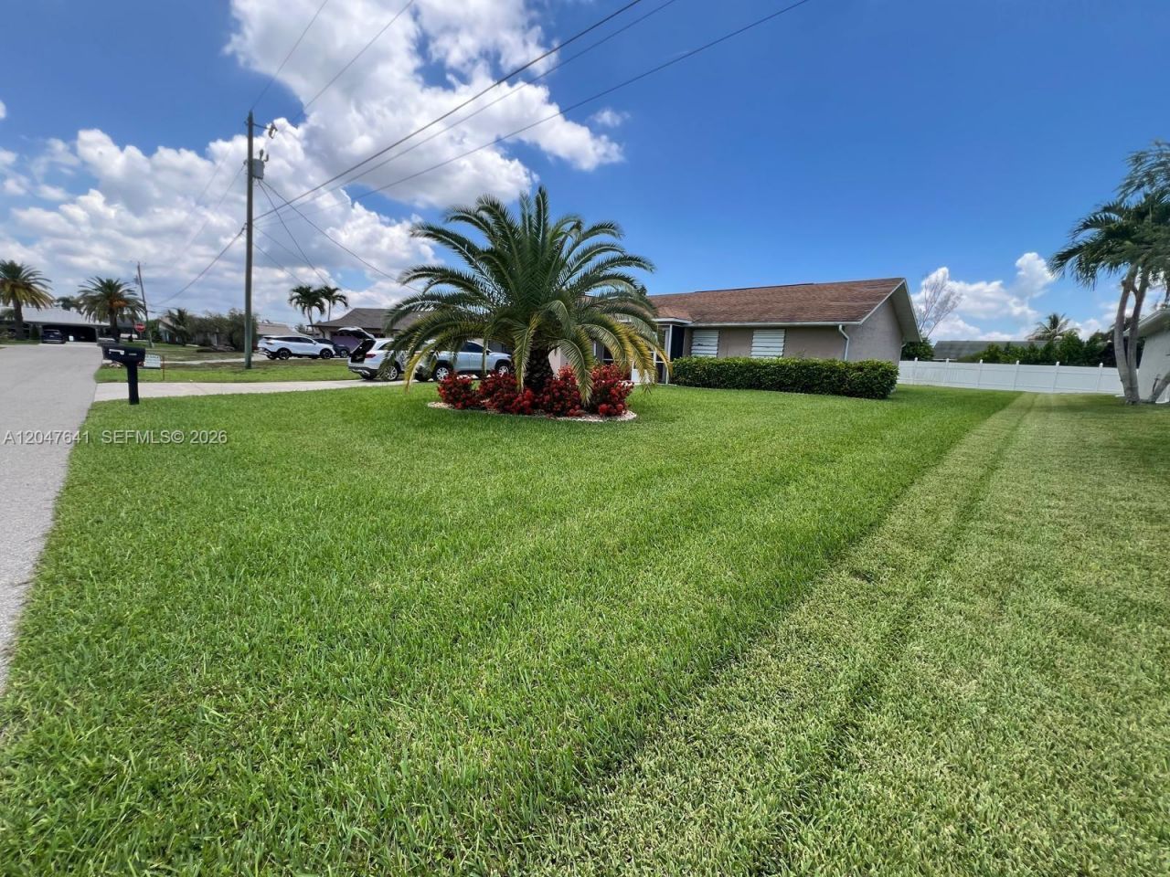 3207 SE 1st Pl , Cape Coral, FL 33904 Photo