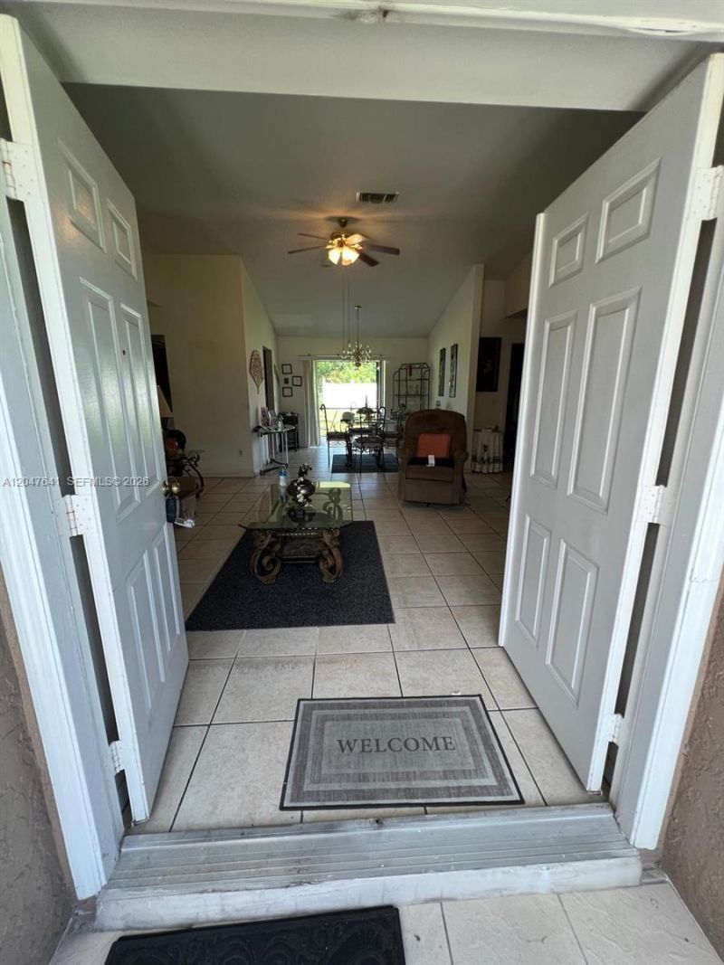 3207 SE 1st Pl , Cape Coral, FL 33904 Photo