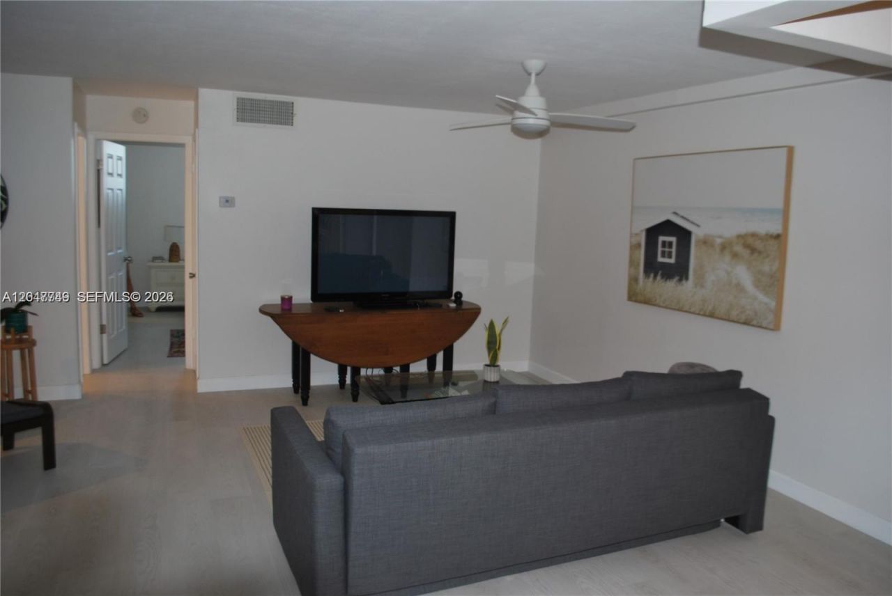 109 Paradise Harbour Blvd , Unit 406, North Palm Beach, FL 33408 Photo