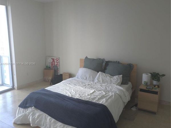 1060 Brickell Ave , Unit 1701, Miami, FL 33131