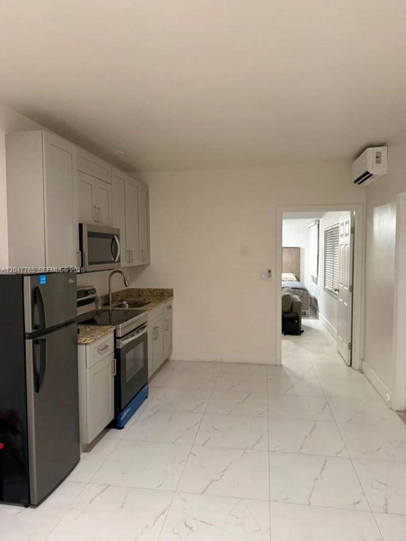2621 SW 12th Ter, Unit B, Fort Lauderdale, FL 33315 Photo