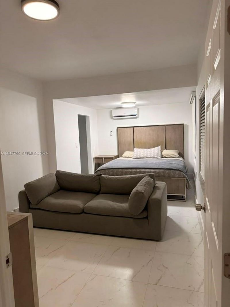2621 SW 12th Ter, Unit B, Fort Lauderdale, FL 33315 Photo