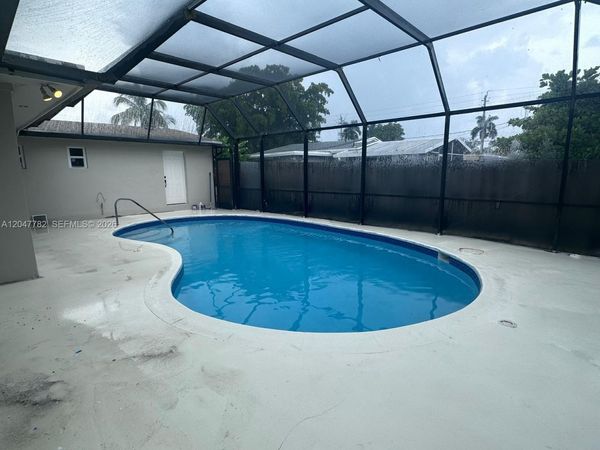 4380 SW 49th Ct , Dania Beach, FL 33314