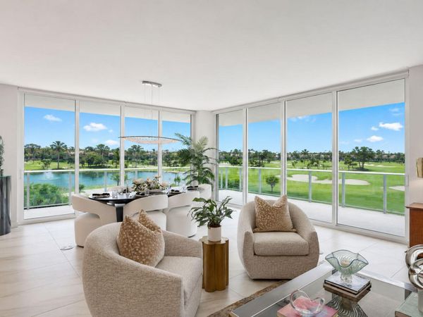 210 SE Mizner Boulevard, Unit 301, Boca Raton, FL 33432