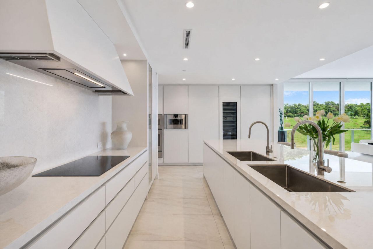 210 SE Mizner Boulevard, Unit 301, Boca Raton, FL 33432 Photo
