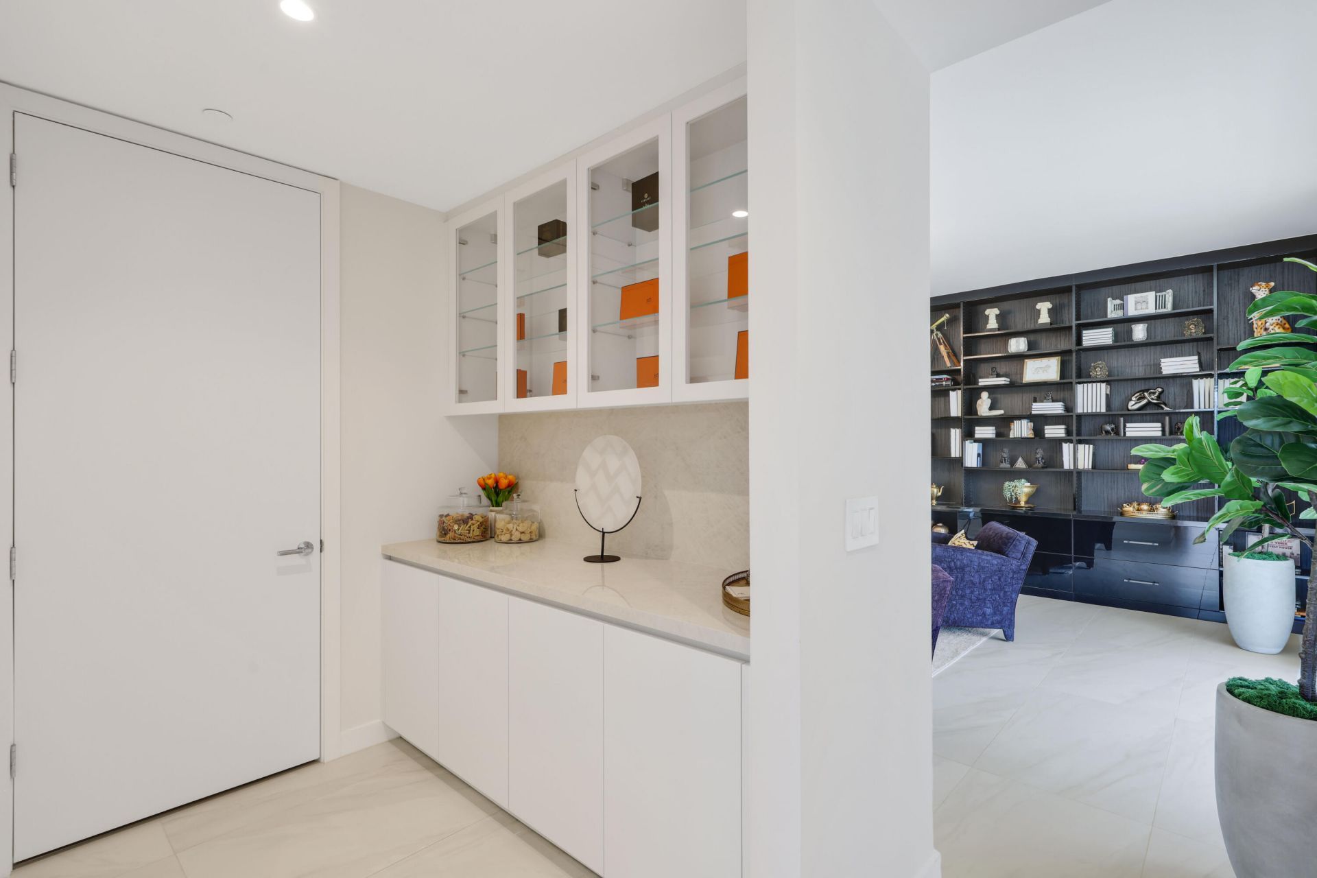 210 SE Mizner Boulevard, Unit 301, Boca Raton, FL 33432 Photo