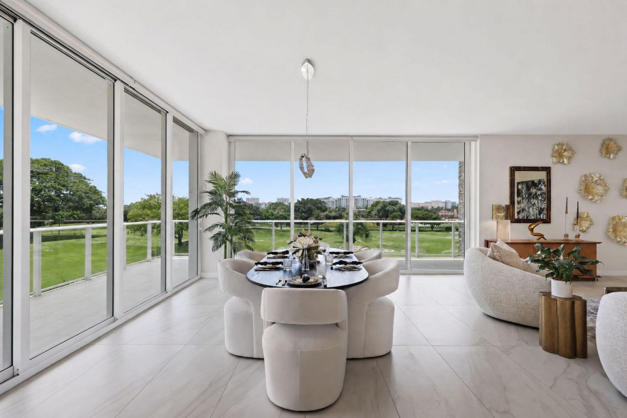 210 SE Mizner Boulevard, Unit 301, Boca Raton, FL 33432 Photo