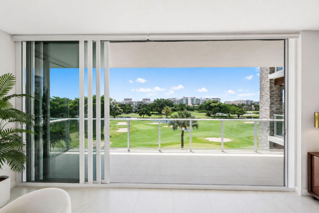 210 SE Mizner Boulevard, Unit 301, Boca Raton, FL 33432 Photo