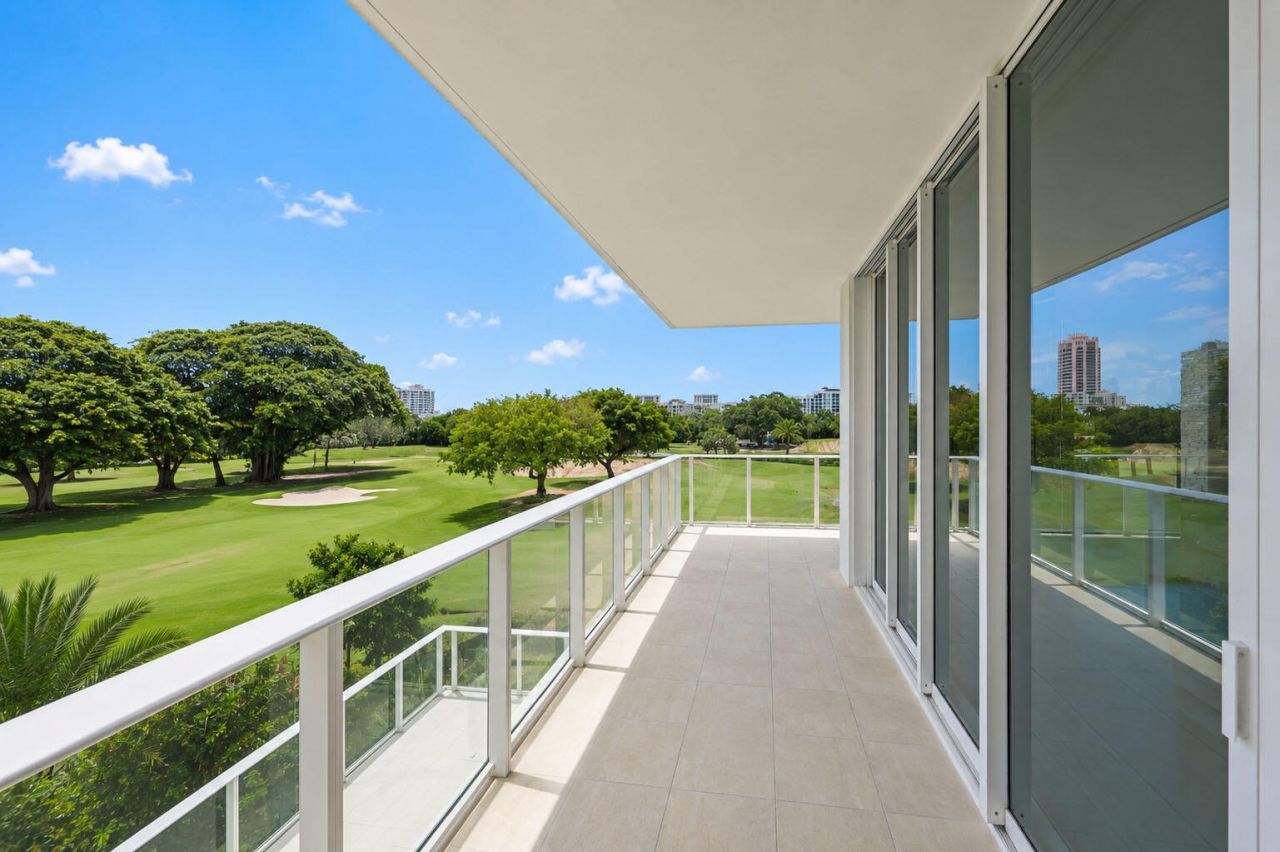210 SE Mizner Boulevard, Unit 301, Boca Raton, FL 33432 Photo