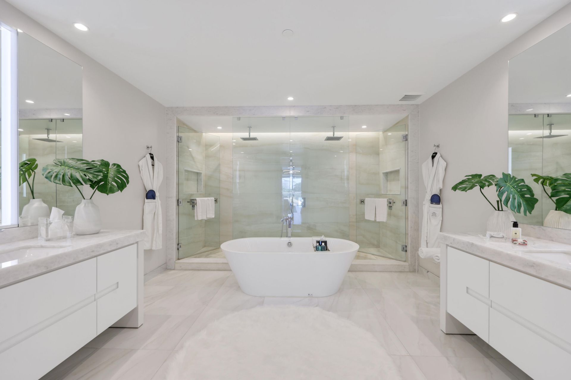 210 SE Mizner Boulevard, Unit 301, Boca Raton, FL 33432 Photo