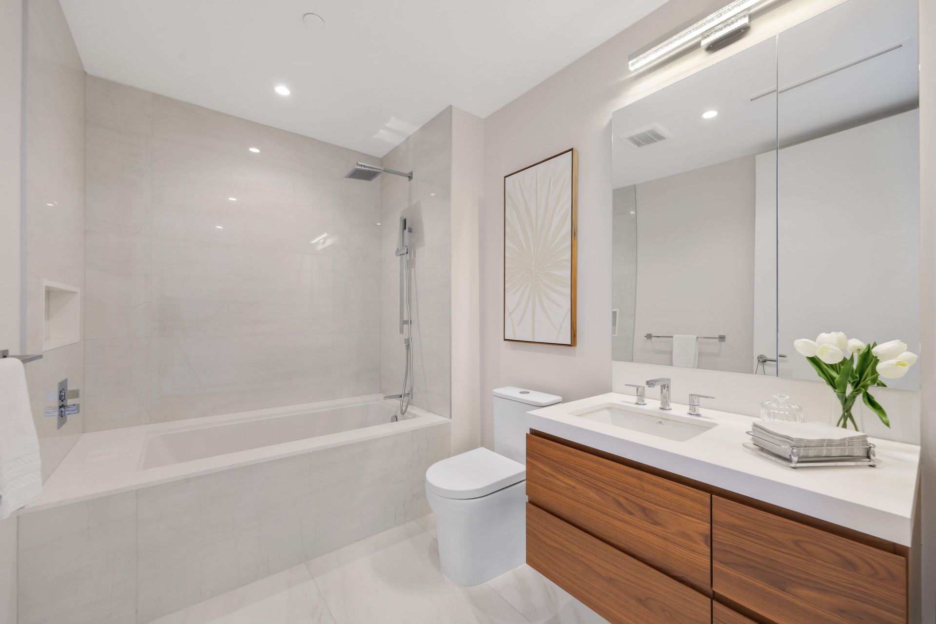 210 SE Mizner Boulevard, Unit 301, Boca Raton, FL 33432 Photo