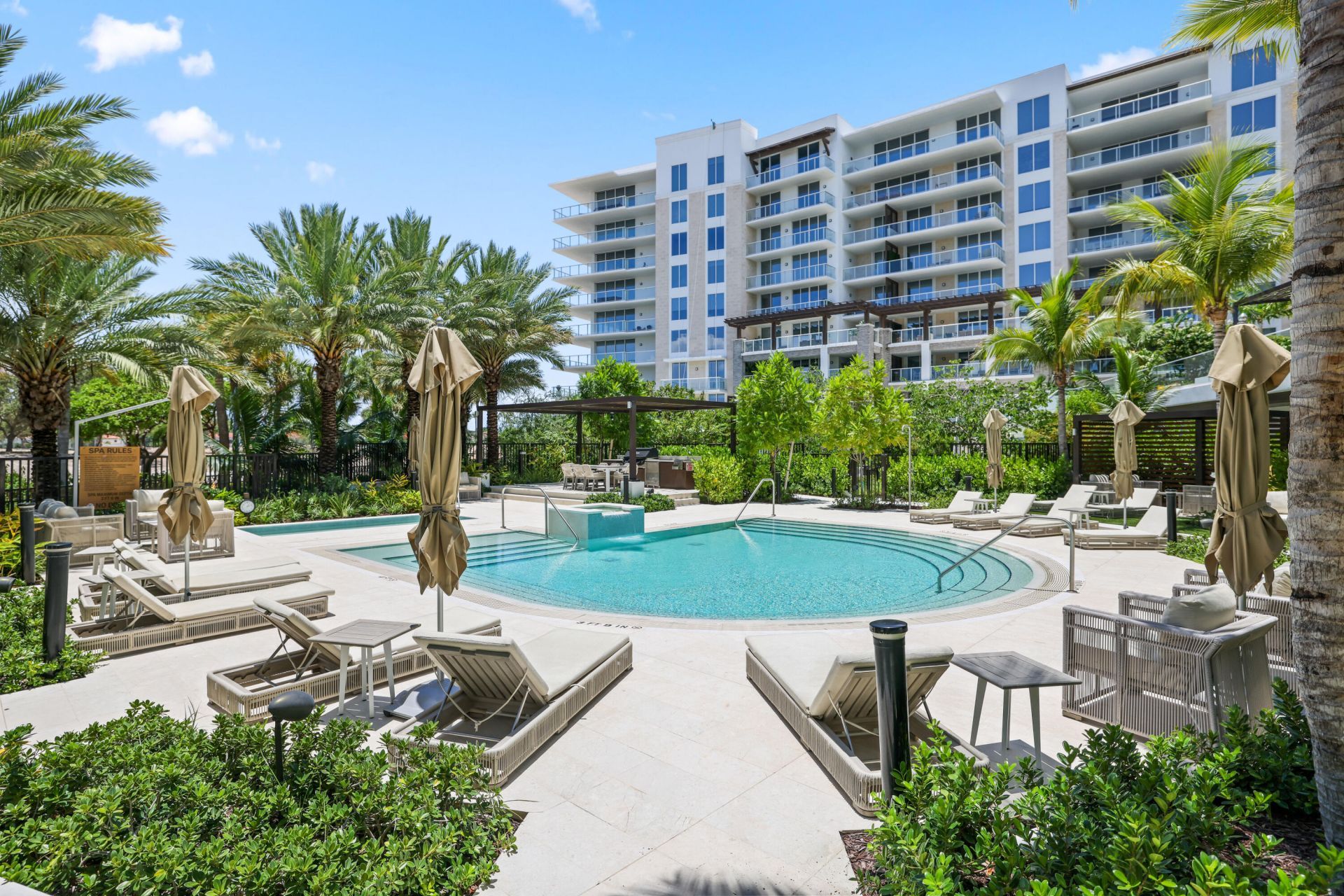 210 SE Mizner Boulevard, Unit 301, Boca Raton, FL 33432 Photo