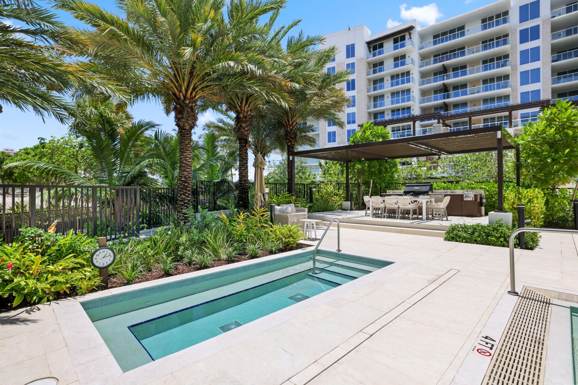 210 SE Mizner Boulevard, Unit 301, Boca Raton, FL 33432 Photo