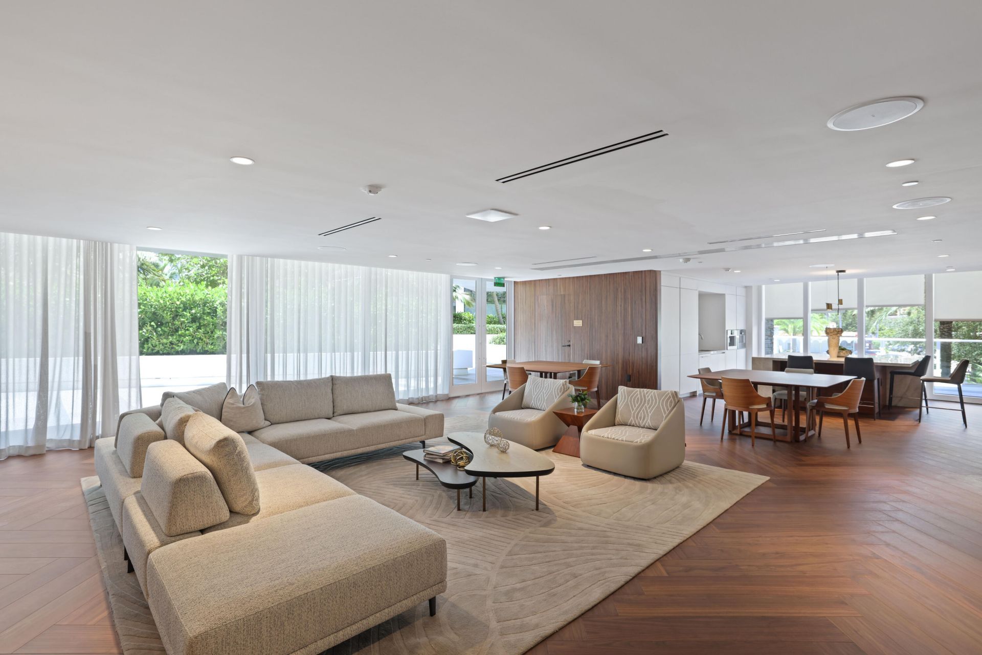 210 SE Mizner Boulevard, Unit 301, Boca Raton, FL 33432 Photo