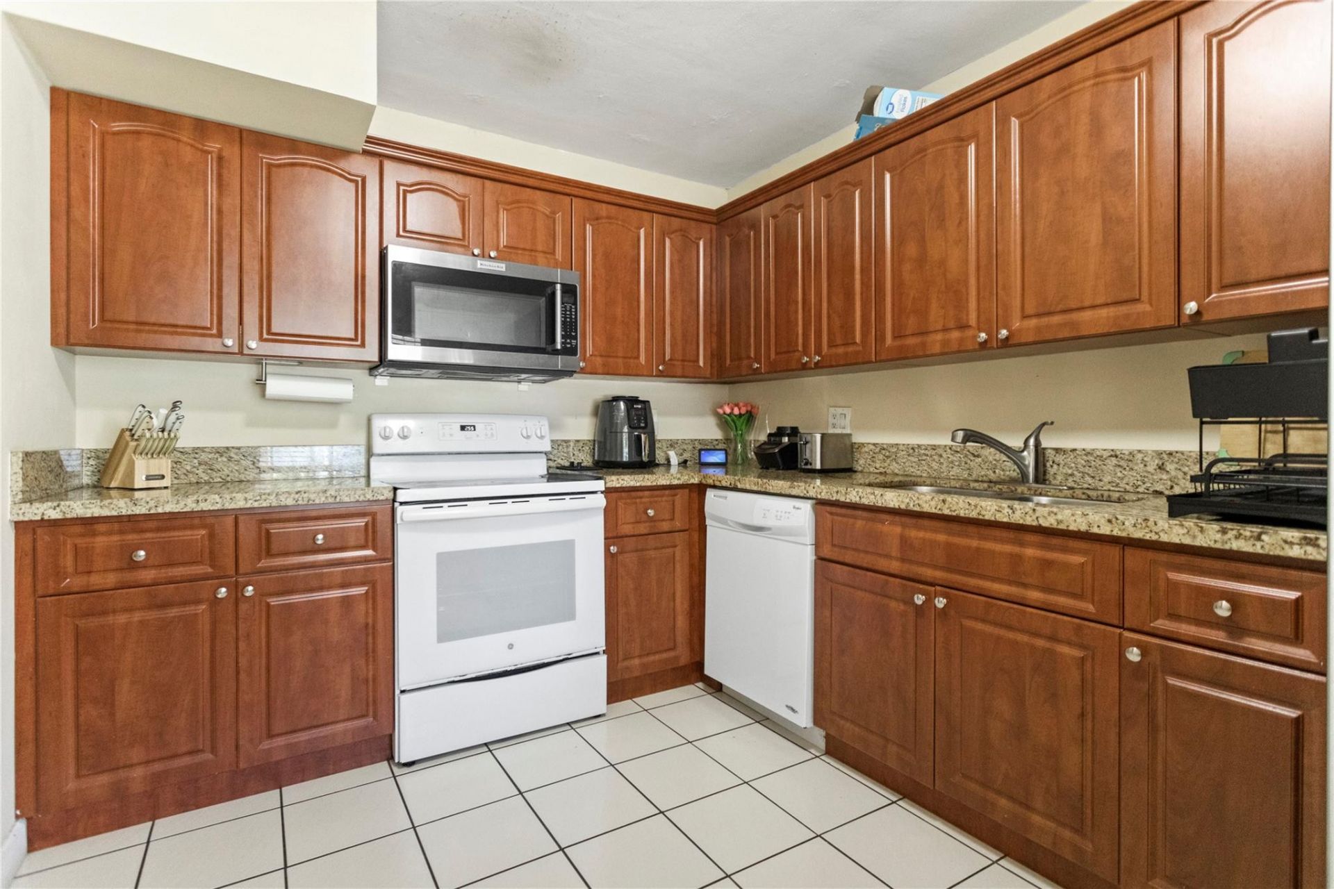 16211 Saddle Club Road, Unit 102, Weston, FL 33326 Photo