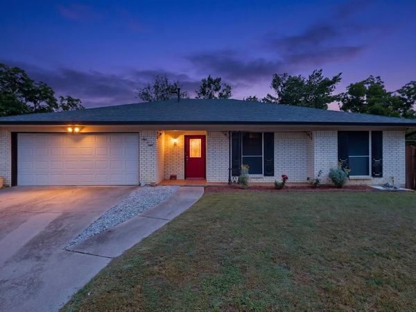 908 Hillside Court, Bedford, TX 76022