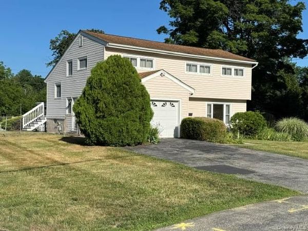 5 Sheldon Drive , Cornwall, NY 12518