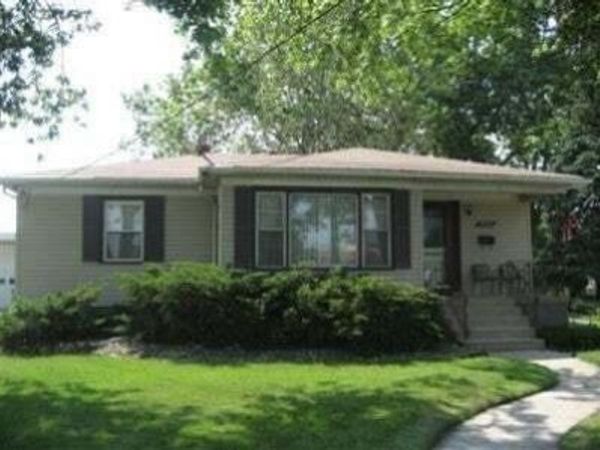 8750 Calumet Avenue , Munster, IN 46321