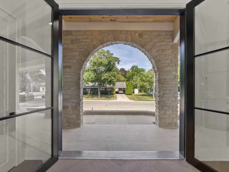 3151 Asbury Drive, Columbus, OH 43221 Photo 6