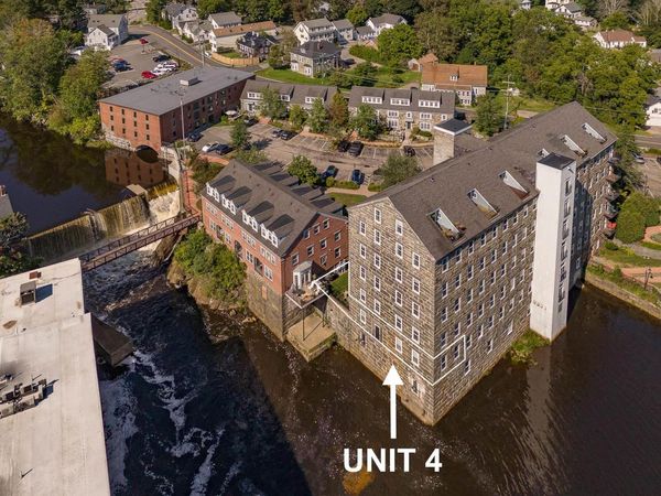6 Bay Road, Unit 4, Newmarket, NH 03857