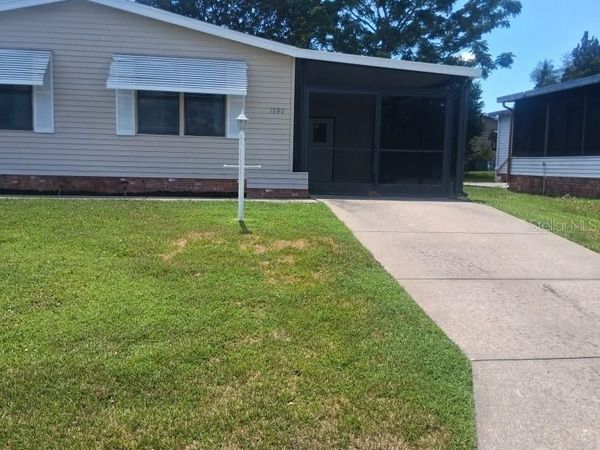 1550 HILLCREST DRIVE , LADY LAKE, FL 32159