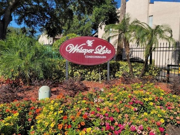 3850 N LAKE DRIVE , Unit 140, TAMPA, FL 33614