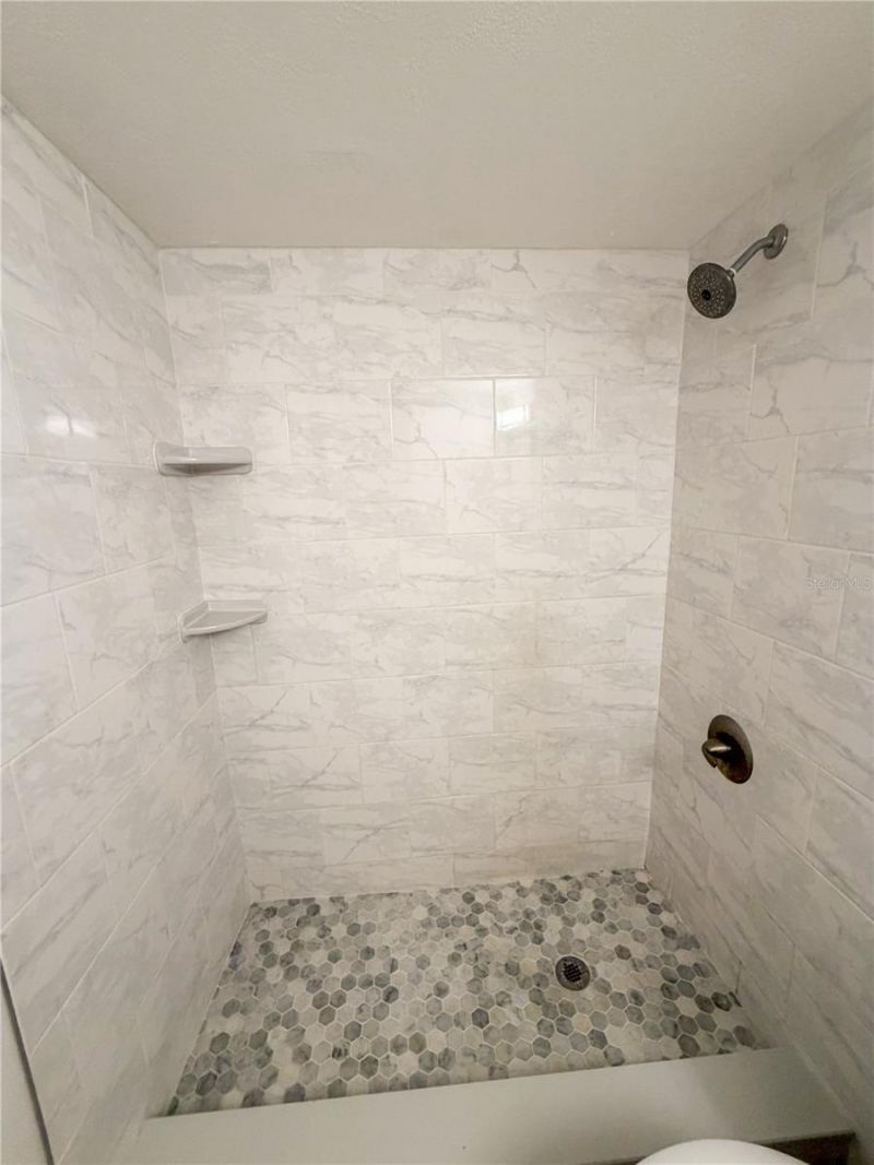 3850 N Lake Drive , Unit 140, Tampa, FL 33614 Photo