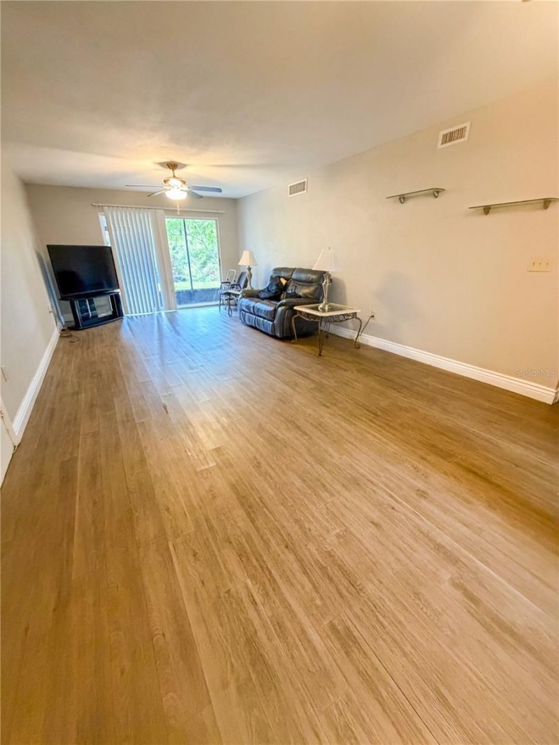 3850 N Lake Drive , Unit 140, Tampa, FL 33614 Photo