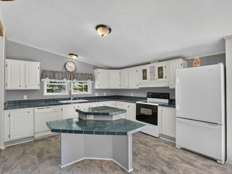 56877 Skyline Drive , Senecaville, OH 43780 Photo 13