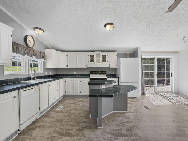 56877 Skyline Drive , Senecaville, OH 43780 Photo 20