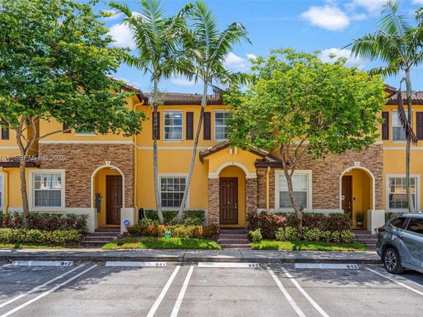 9133 SW 227th St , Unit 8, Cutler Bay, FL 33190