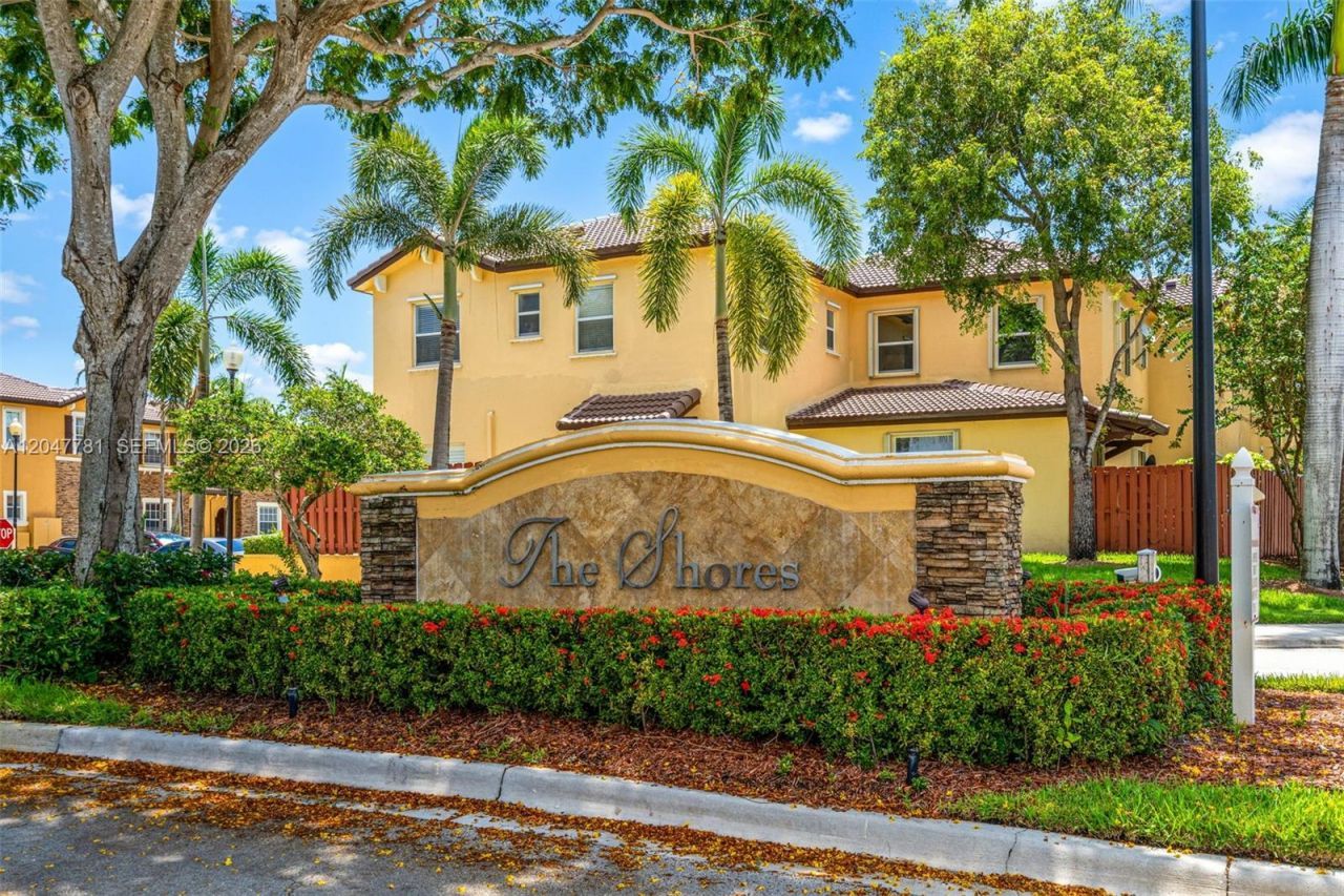9133 SW 227th St , Unit 8, Cutler Bay, FL 33190 Photo