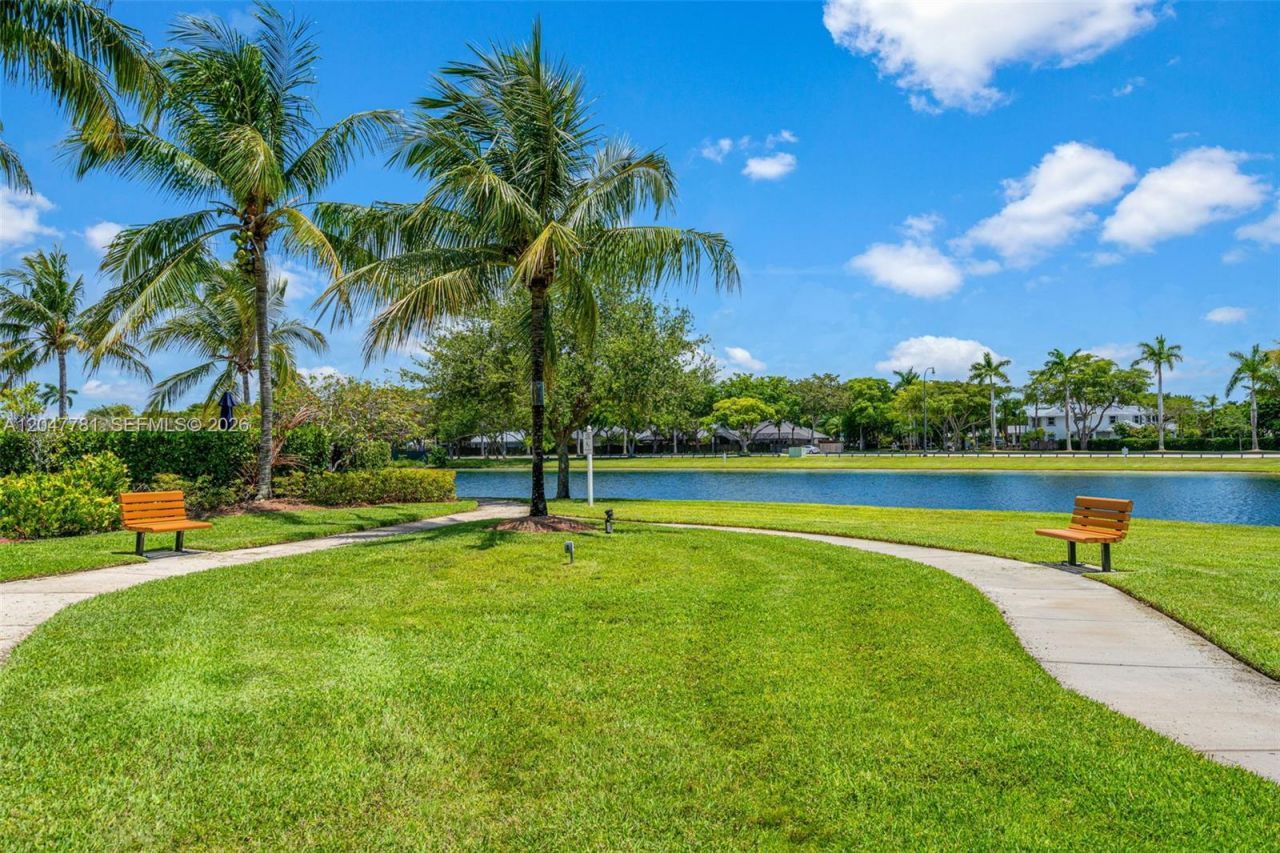 9133 SW 227th St , Unit 8, Cutler Bay, FL 33190 Photo